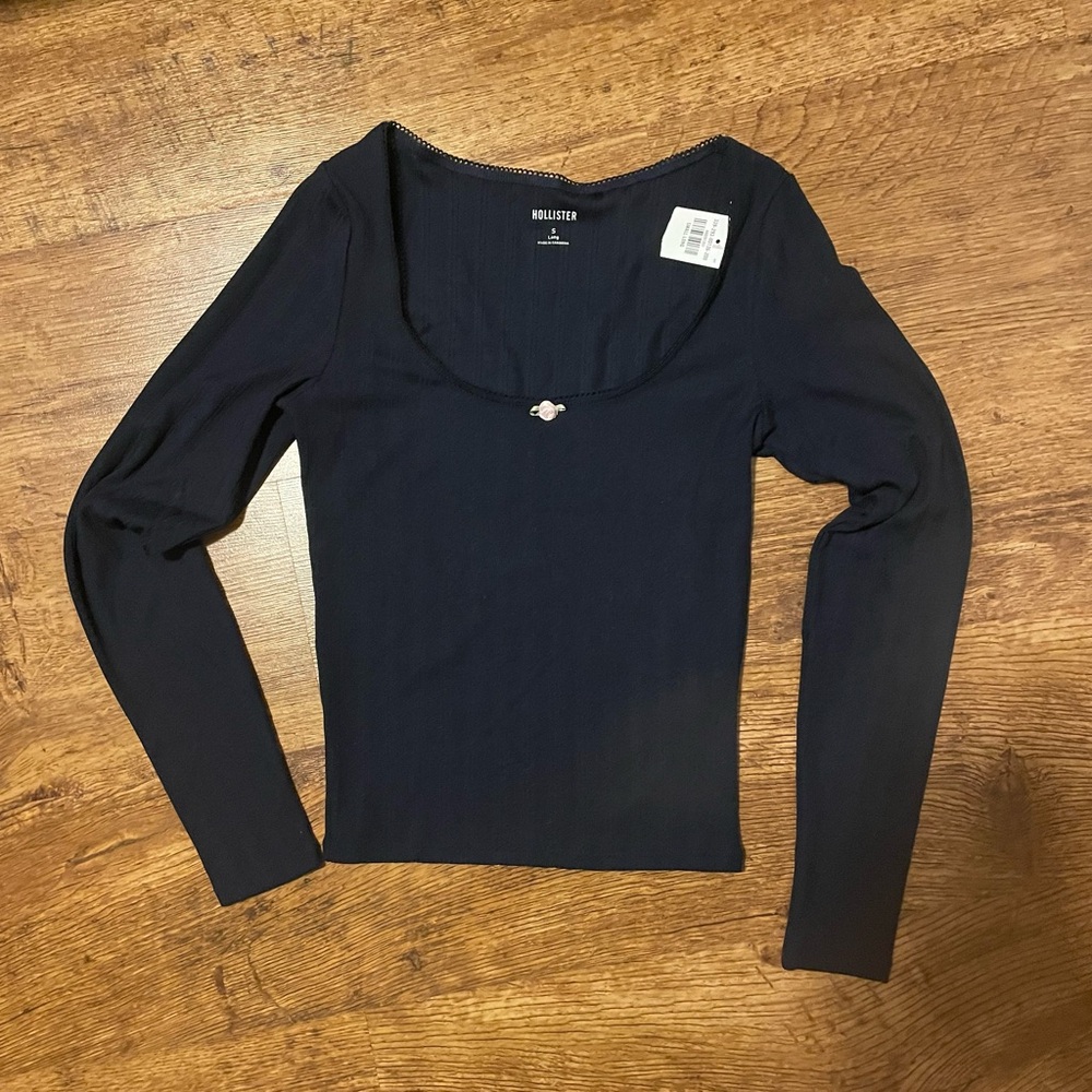 Hollister Women's Black Long Sleeve Top